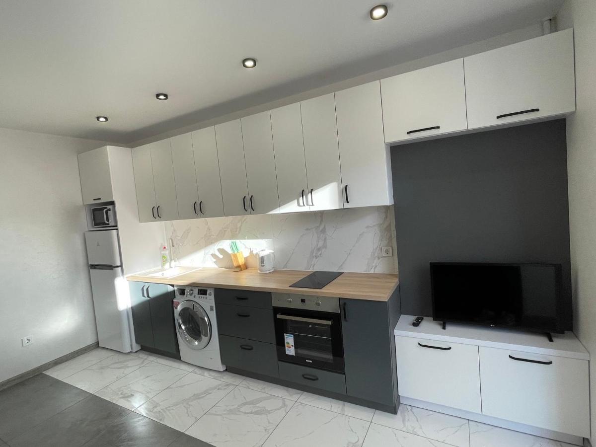 Apartment Premium In Center Ivano-Frankivsk Exteriör bild